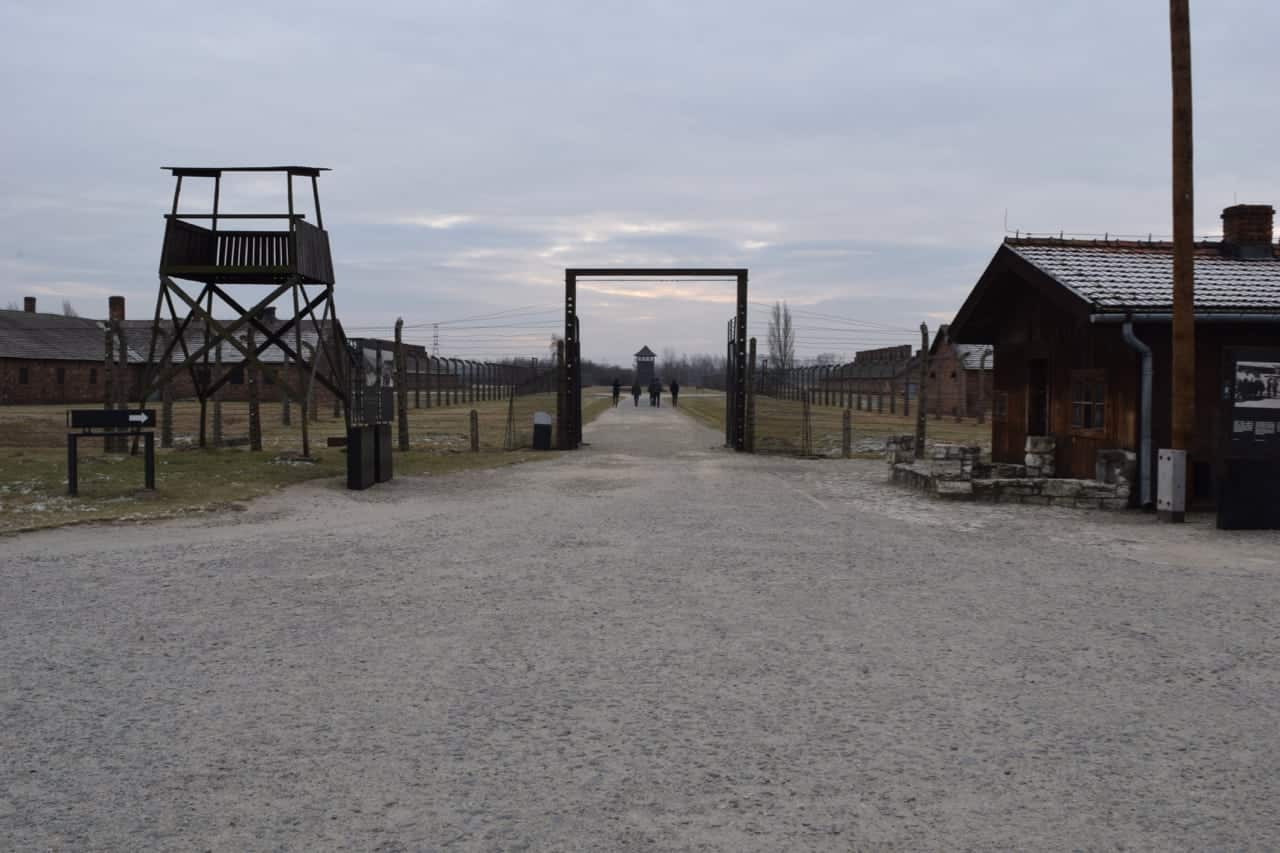 visit auschwitz