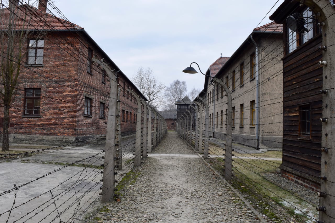 visit auschwitz