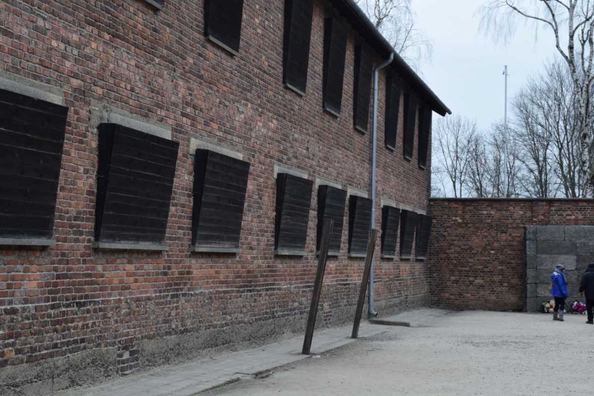 Auschwitz - visit auschwitz