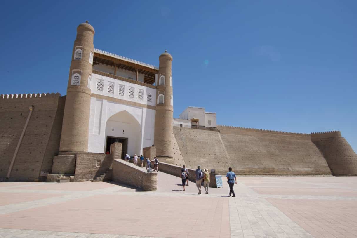 Using the trains in Uzbekistan is a great way to experience the country, as I found out on a trip from Bukhara to Tashkent. | Tashkent Bukhara | Tashkent to Bukhara train | Tashkent train station | Uzbek railways | Uzbekistan railways | Trains in Uzbekistan