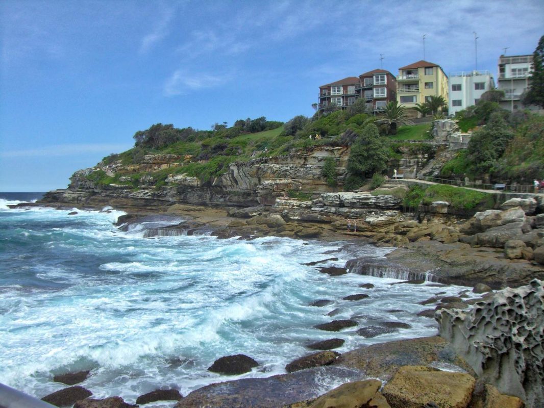 For a breath of fresh ocean air, the Bondi Beach coastal walk is the perfect way to spend an afternoon on your Sydney vacation! | Bondi cliff walk | Bondi coastal walk | Tamarama Beach | Bondi Beach | Bronte Beach | Bondi to Coogee walk | Bondi Beach to Bronte Beach walk | Bondi to Bronte walk | #bondibeach #bonditobronte #bondicoastalwalk #visitsydney #sydneyaustralia