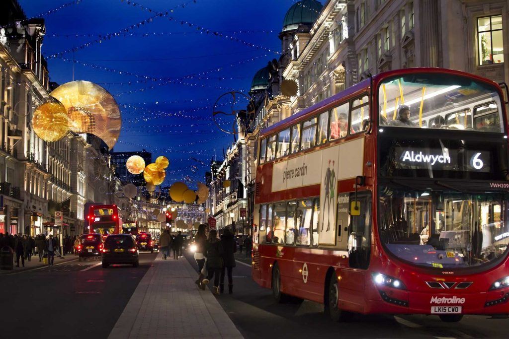 If you’re heading to the UK for the holidays, why not do it like a Brit! How can you celebrate Christmas and New Year in London like a local? | London for Christmas and New Year | Best things to do in London at Christmas | Christmas lights in London | London Christmas shopping | London theatre at Christmas | Christmas Eve in London | Christmas Day in London | What to do in London between Christmas and New Year | London at Christmas | New Year’s Eve in London | New Year in London