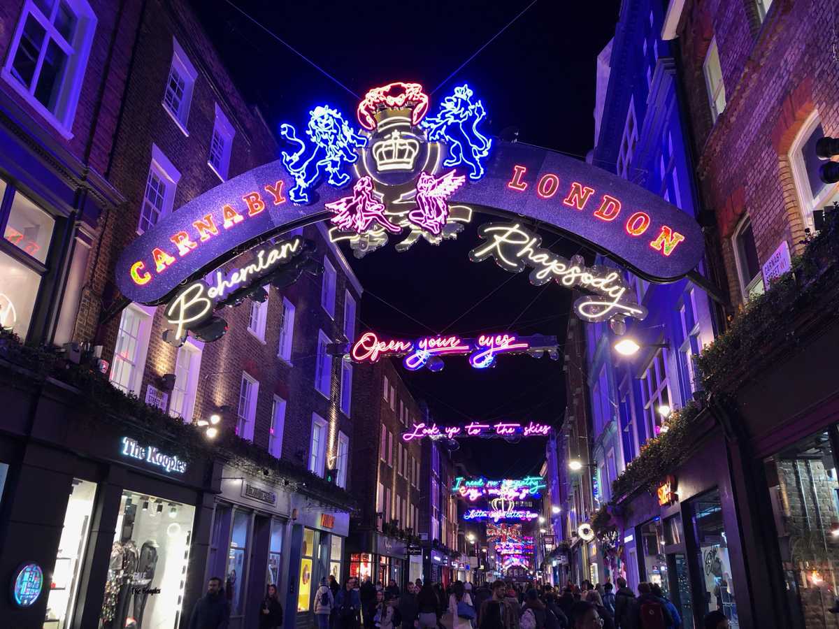 The ultimate Christmas lights tour in London